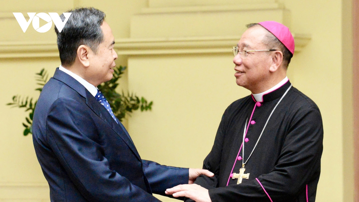 Chủ tịch Quốc hội Trần Thanh Mẫn thăm, chúc mừng Tổng Giáo phận Hà Nội